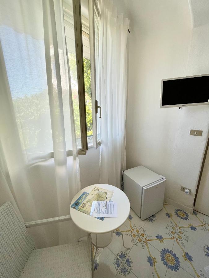 La Bicocca Di Annavi Bed & Breakfast Forio  Ngoại thất bức ảnh